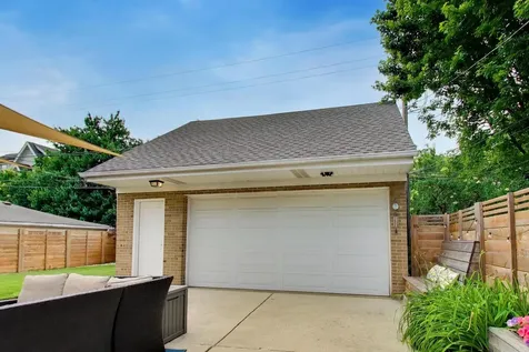 836 South Ashland Avenue La Grange IL 60525