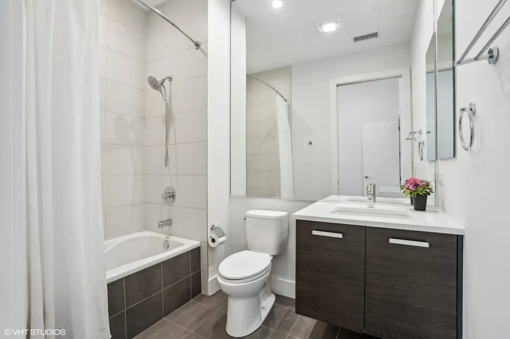 128 South Aberdeen Street Chicago IL 60607