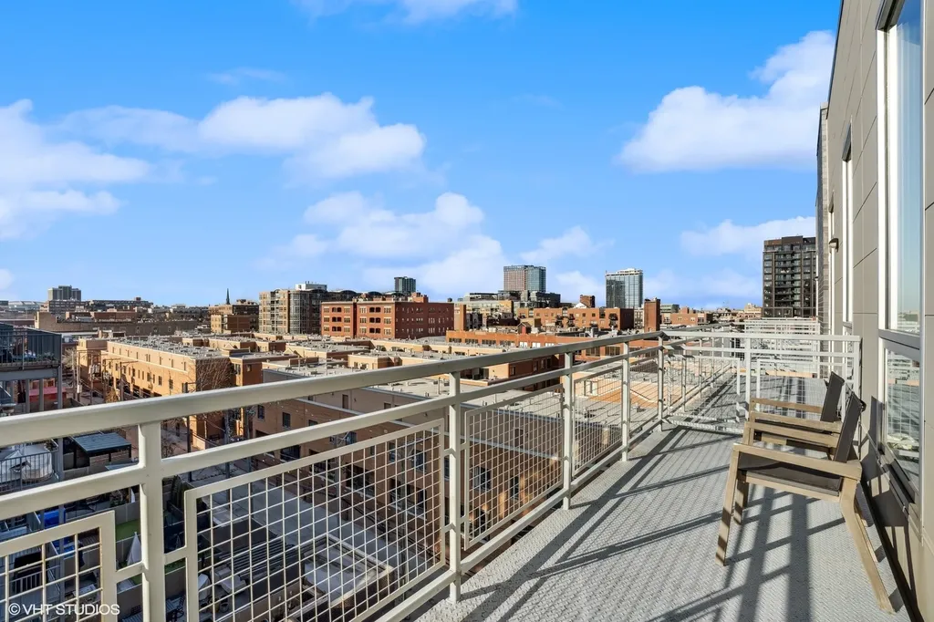 128 South Aberdeen Street Chicago IL 60607