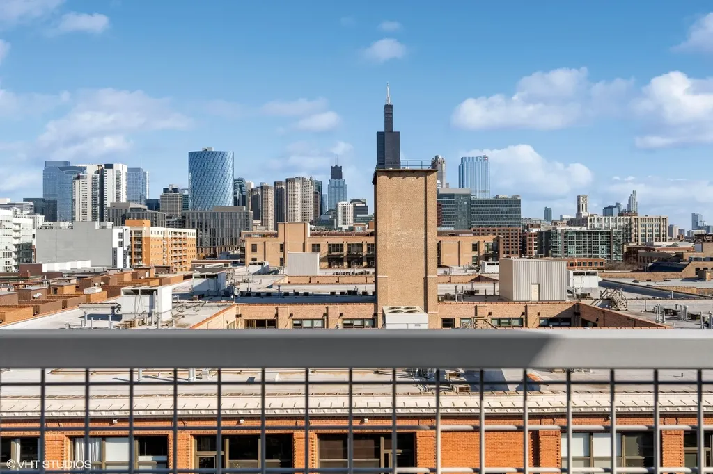 128 South Aberdeen Street Chicago IL 60607