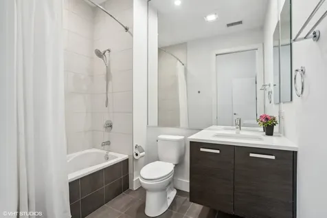 128 South Aberdeen Street Chicago IL 60607
