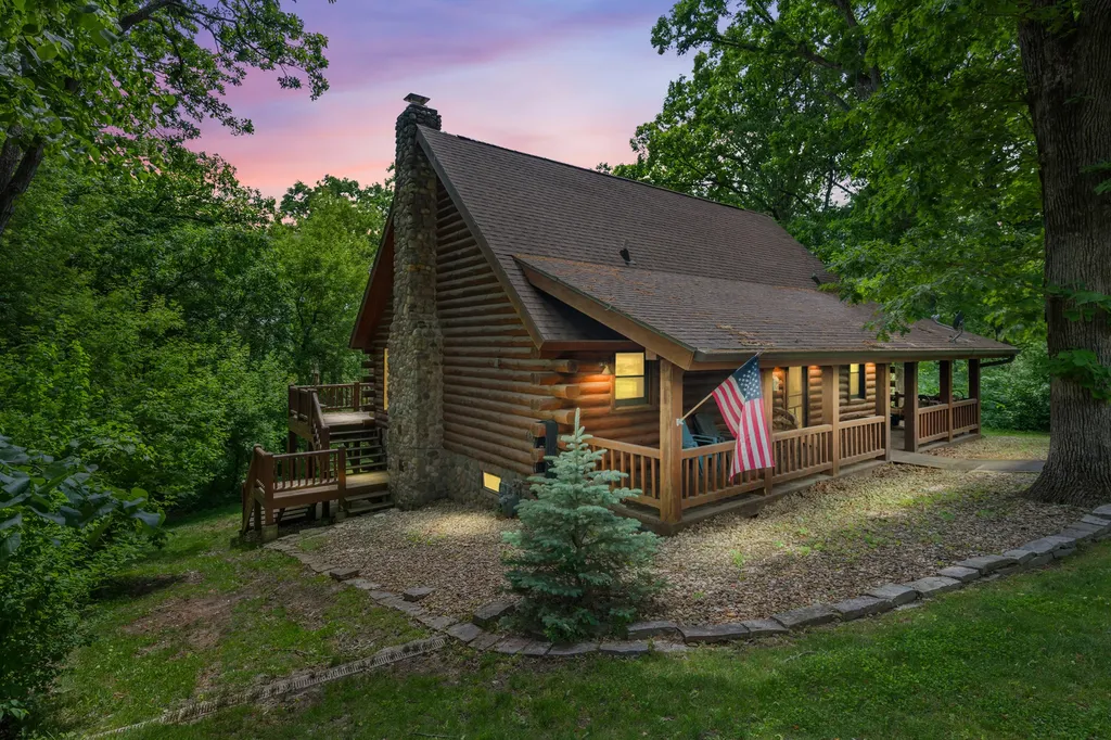 22-8 Lakewood Court Lanark IL 61046