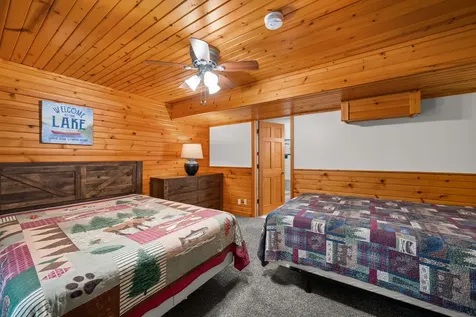 22-8 Lakewood Court Lanark IL 61046