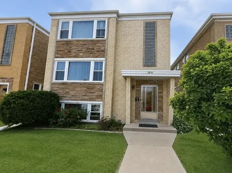 5870 North Elston Avenue Chicago IL 60646