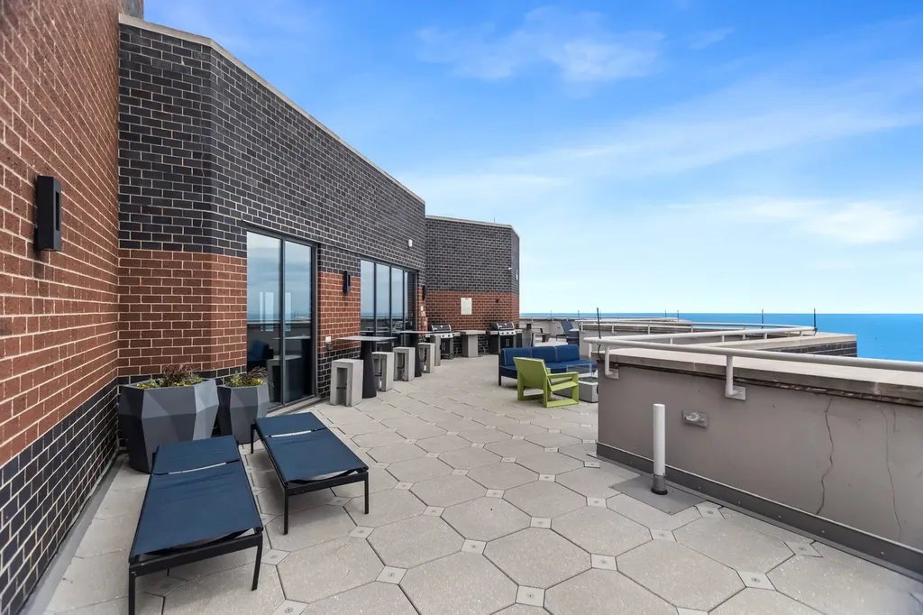 3660 North Lake Shore Drive Chicago IL 60613