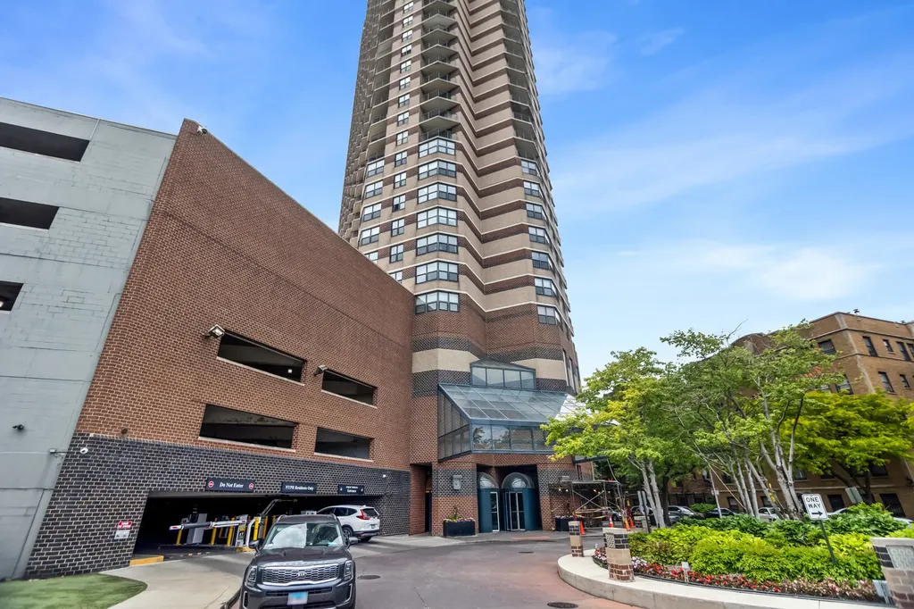 3660 North Lake Shore Drive Chicago IL 60613