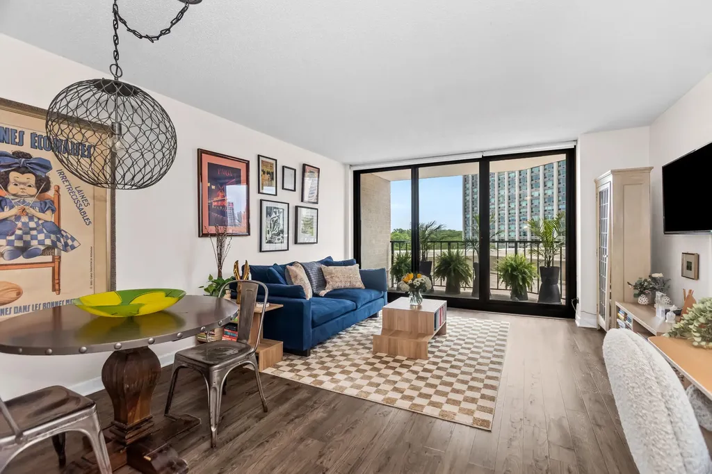 3660 North Lake Shore Drive Chicago IL 60613