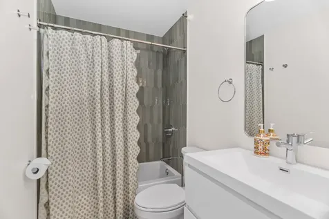 3660 North Lake Shore Drive Chicago IL 60613