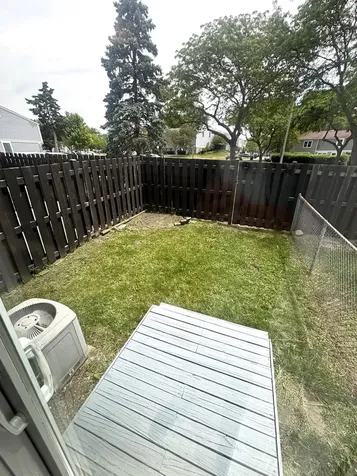 1863 Williamsburg Drive Hoffman Estates IL 60169