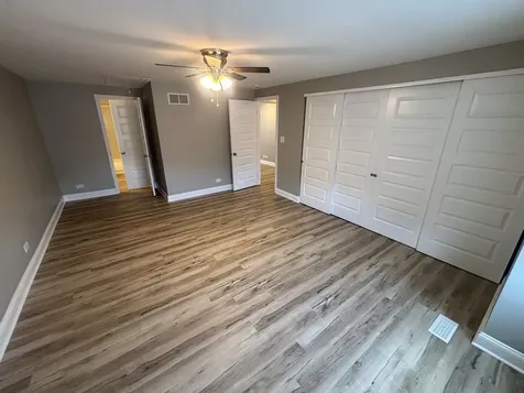 1863 Williamsburg Drive Hoffman Estates IL 60169