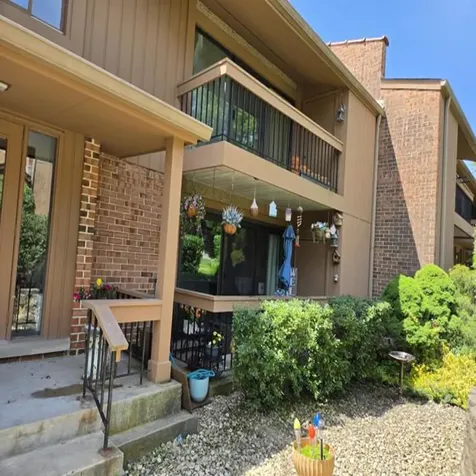 8090 Garfield Avenue Burr Ridge IL 60527