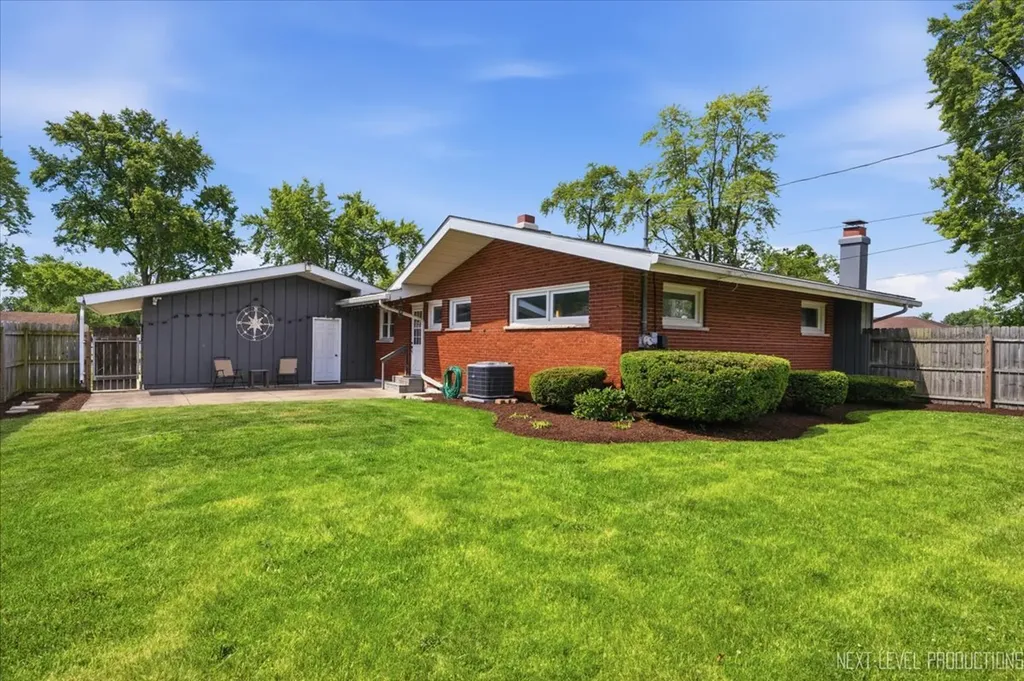 1002 Holly Court Lockport IL 60441