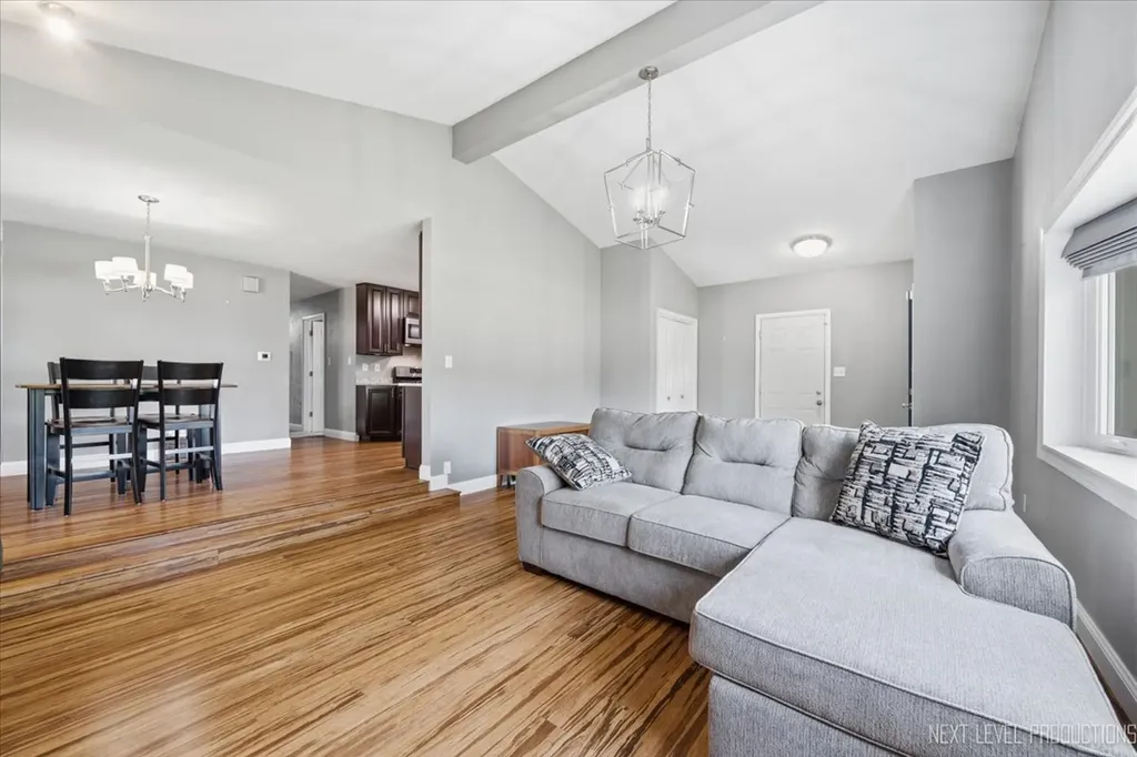 1002 Holly Court Lockport IL 60441