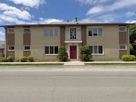 7601 West 61 Place W Summit IL 60501