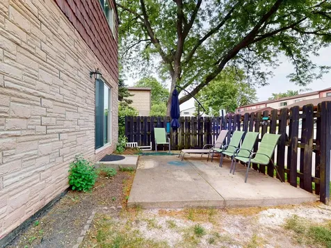 1675 Hopi Trail Wheeling IL 60090