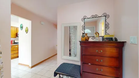 1675 Hopi Trail Wheeling IL 60090