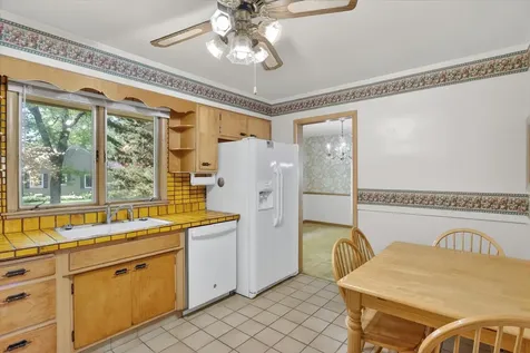 3104 Pioneer Drive Rockford IL 61107