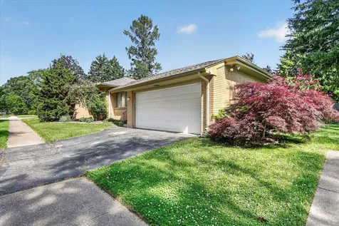 3104 Pioneer Drive Rockford IL 61107