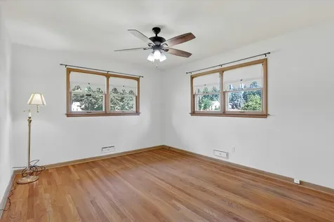 3104 Pioneer Drive Rockford IL 61107