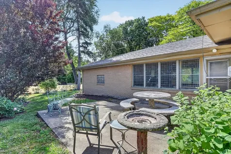 3104 Pioneer Drive Rockford IL 61107