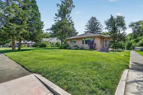 3104 Pioneer Drive Rockford IL 61107