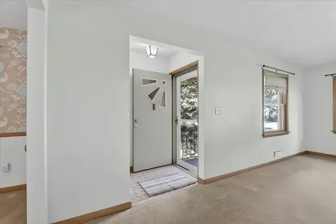 3104 Pioneer Drive Rockford IL 61107