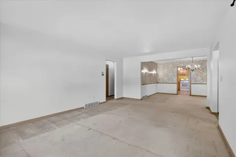 3104 Pioneer Drive Rockford IL 61107