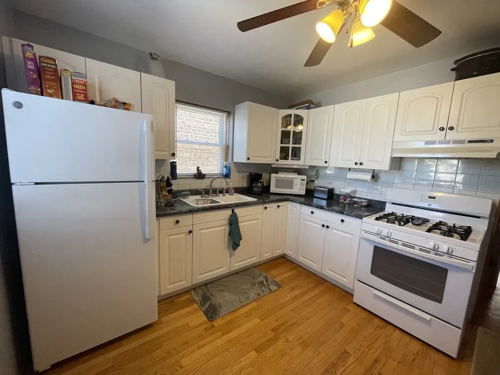 5417 South New England Avenue Chicago IL 60638