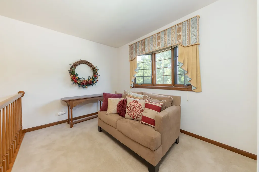 904 West Bailey Road Naperville IL 60565
