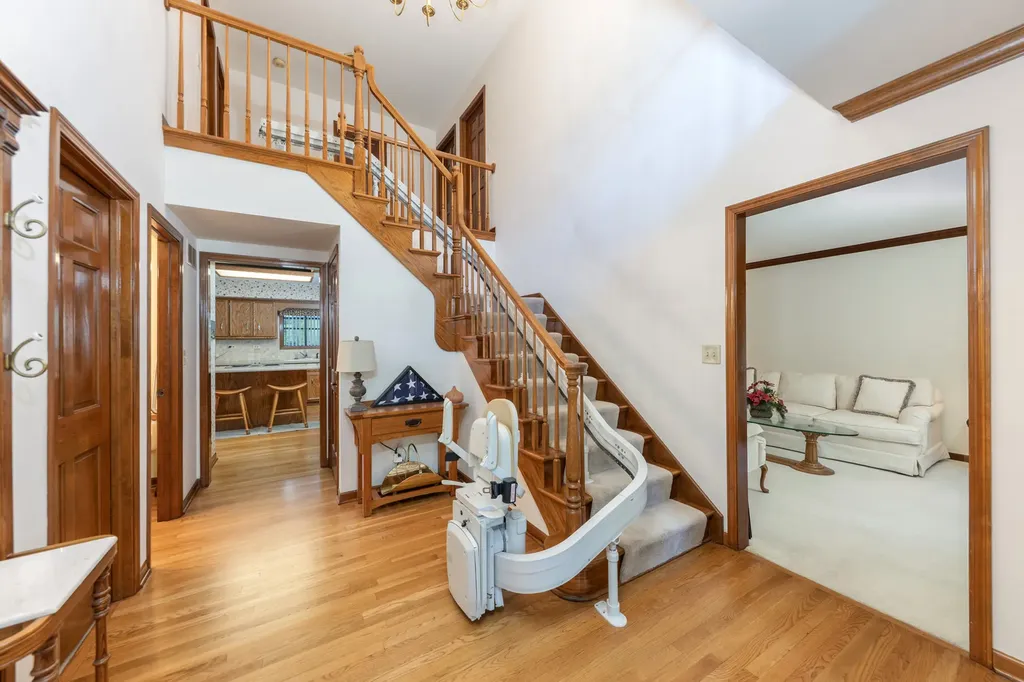 904 West Bailey Road Naperville IL 60565