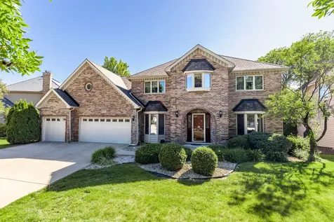 904 West Bailey Road Naperville IL 60565