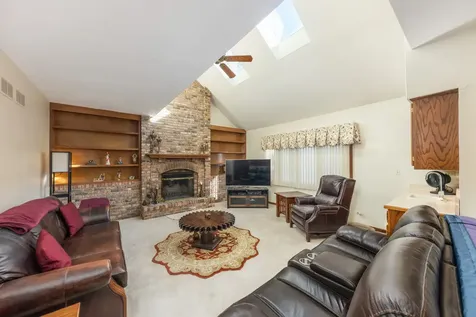 904 West Bailey Road Naperville IL 60565