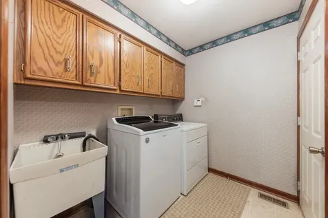 904 West Bailey Road Naperville IL 60565