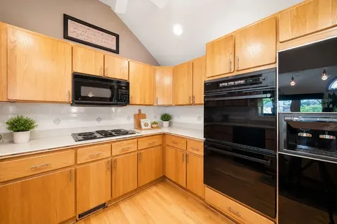 130 Surrey Lane Burr Ridge IL 60527