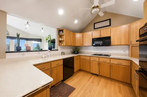 130 Surrey Lane Burr Ridge IL 60527