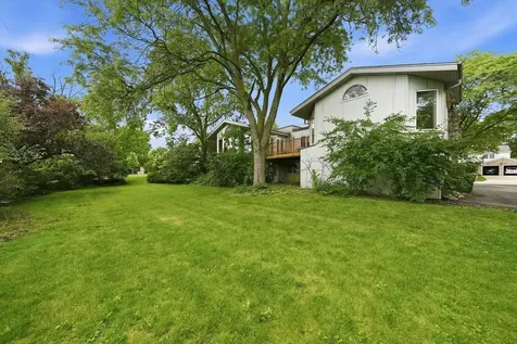 130 Surrey Lane Burr Ridge IL 60527