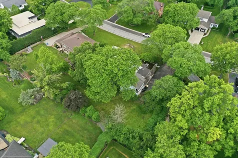 130 Surrey Lane Burr Ridge IL 60527