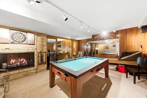 130 Surrey Lane Burr Ridge IL 60527