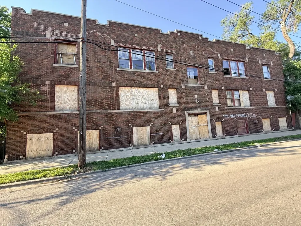 401 North Leamington Avenue Chicago IL 60644