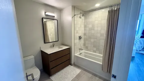 164 North Peoria Street Chicago IL 60607