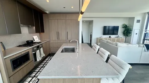 164 North Peoria Street Chicago IL 60607