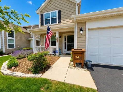 190 Norfolk Lane Pingree Grove IL 60140