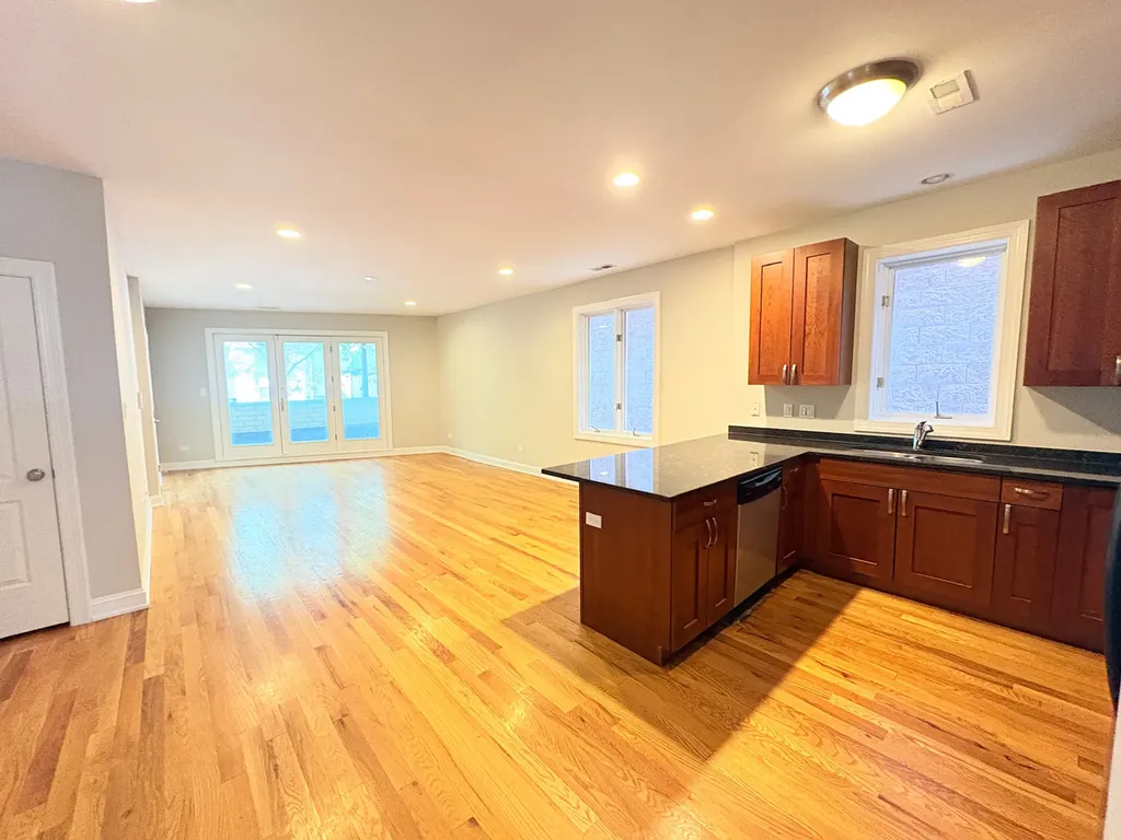 25 East 26th Street Chicago IL 60616