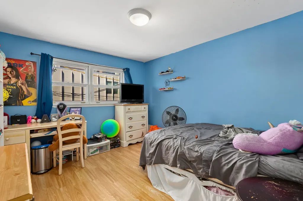 5214 Galitz Street Skokie IL 60077