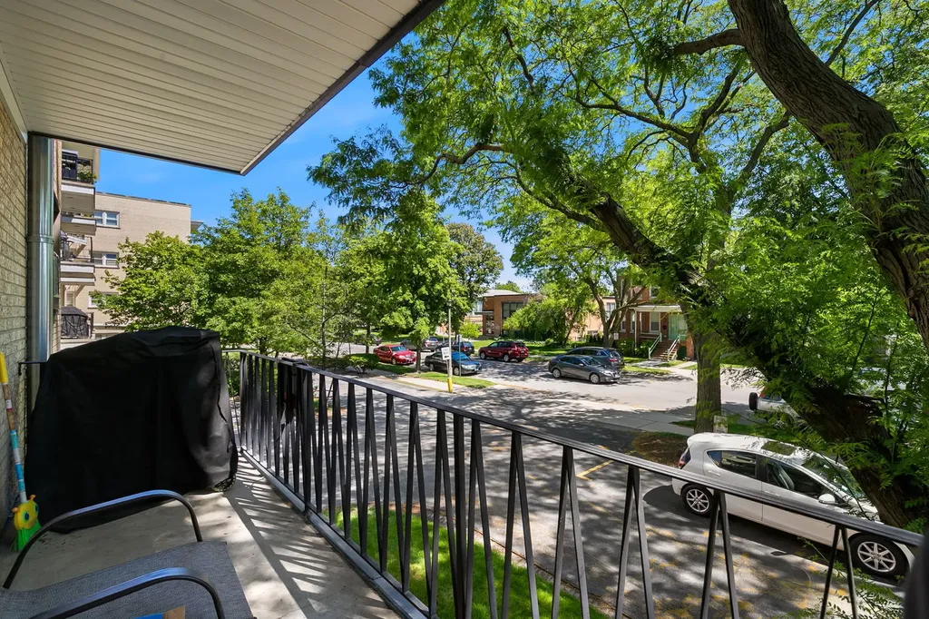 5214 Galitz Street Skokie IL 60077