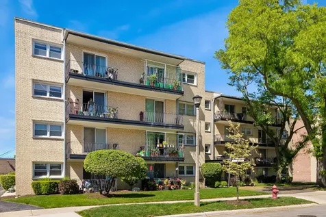 5214 Galitz Street Skokie IL 60077
