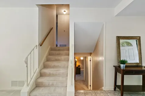 1150 Glen Lane Hoffman Estates IL 60169