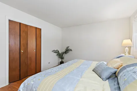 1150 Glen Lane Hoffman Estates IL 60169