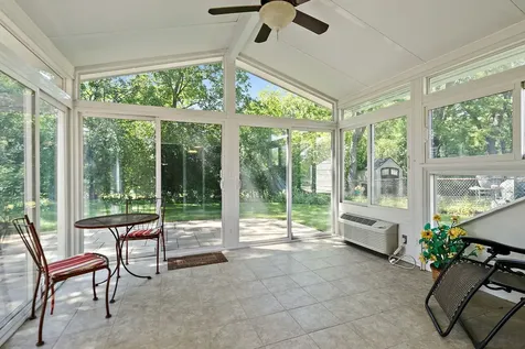 1150 Glen Lane Hoffman Estates IL 60169