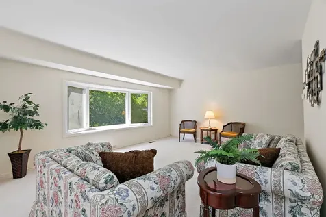 1150 Glen Lane Hoffman Estates IL 60169